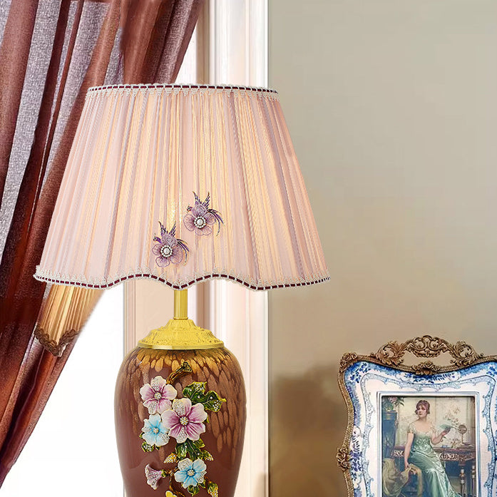 Enamel Glass Vase Pleated Table Lamp