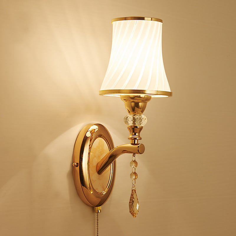 Zinc Alloy Glass Curved Wall Lamp