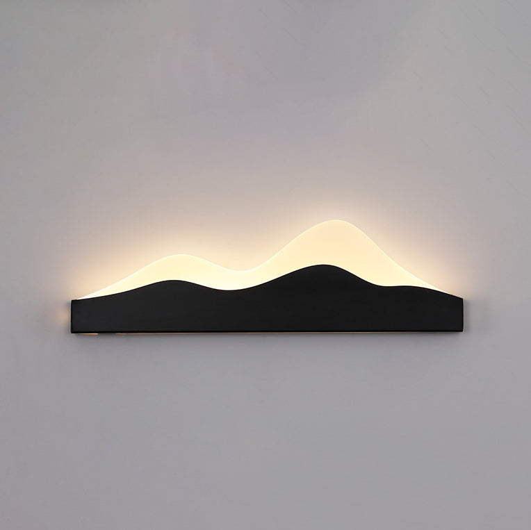 Zen Mountain Peak Iron Outdoor Light