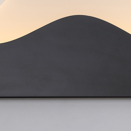 Zen Mountain Peak Iron Outdoor Light