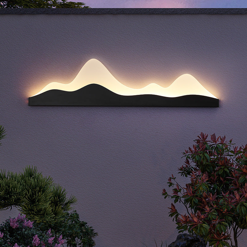 Zen Mountain Peak Iron Outdoor Light