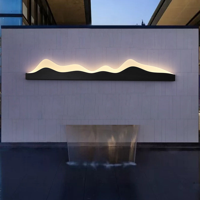 Zen Mountain Peak Iron Outdoor Light
