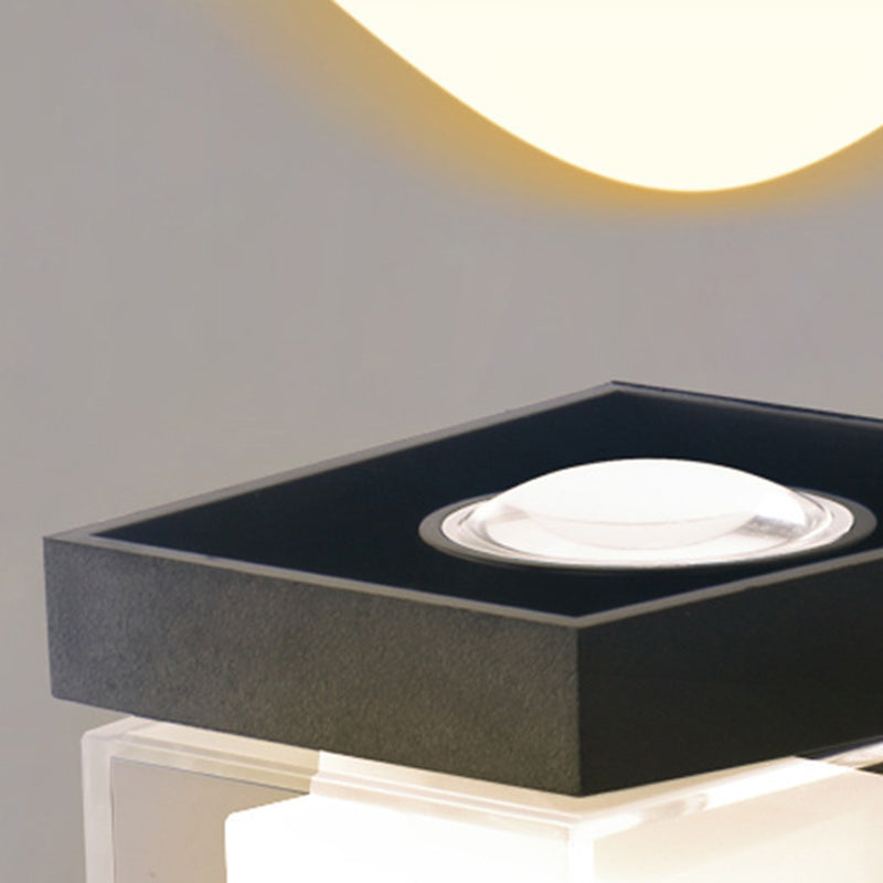 Plastic Column Garden Outdoor Light