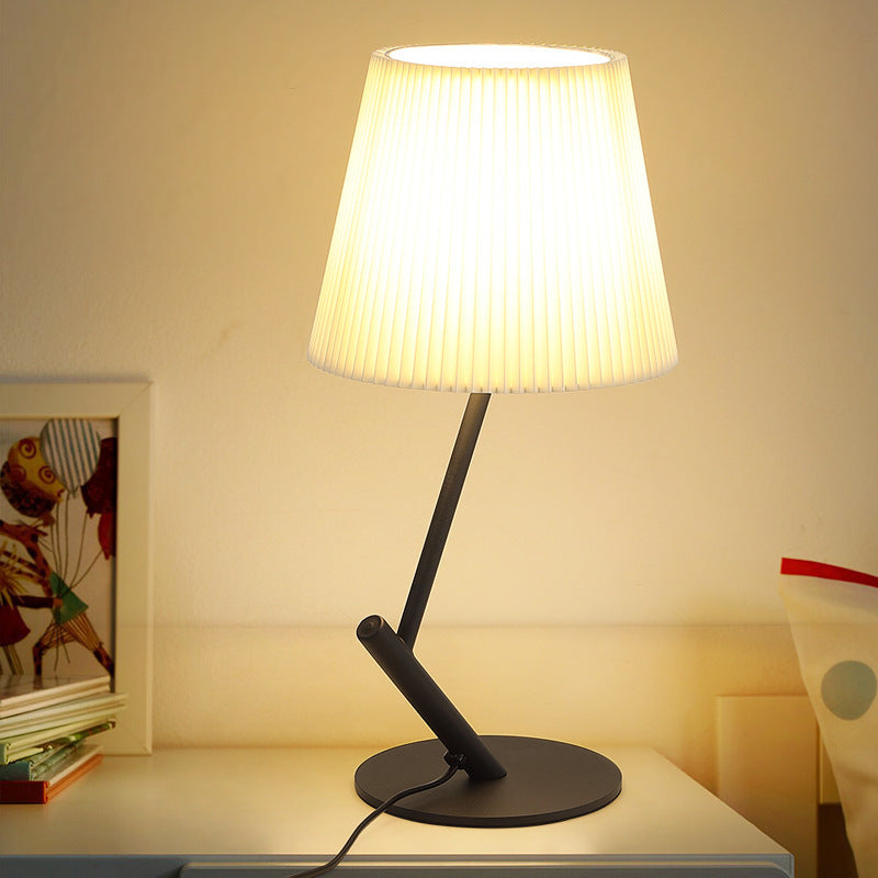 Pleated Fabric Hardware Tube Table Lamp