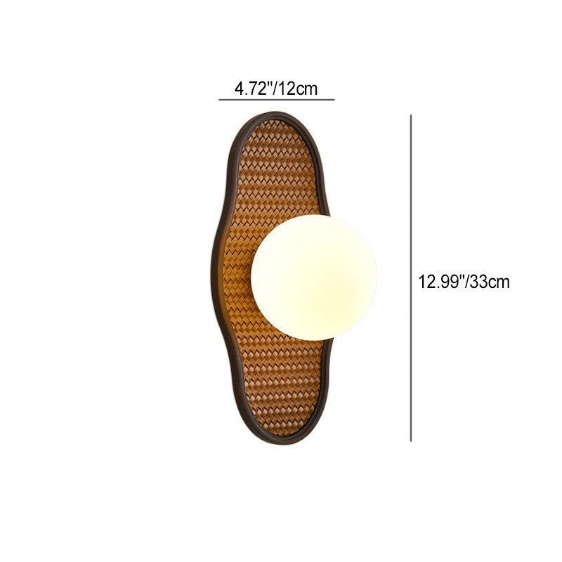 Solid Wood Pea Pod Wall Lamp
