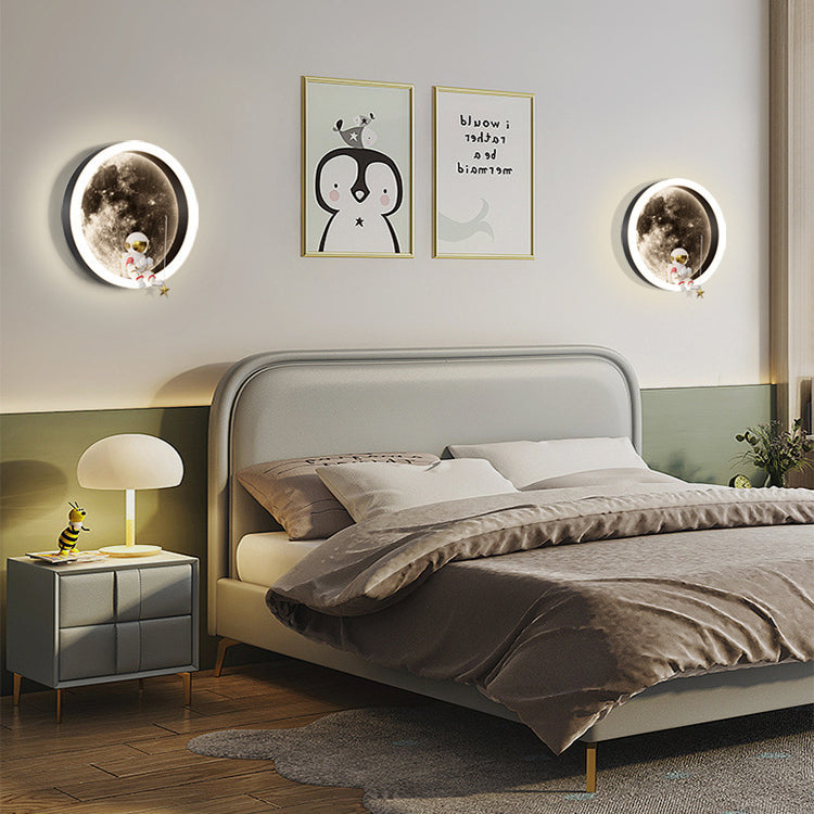 Hardware Acrylic Moon Astronaut Wall Lamp