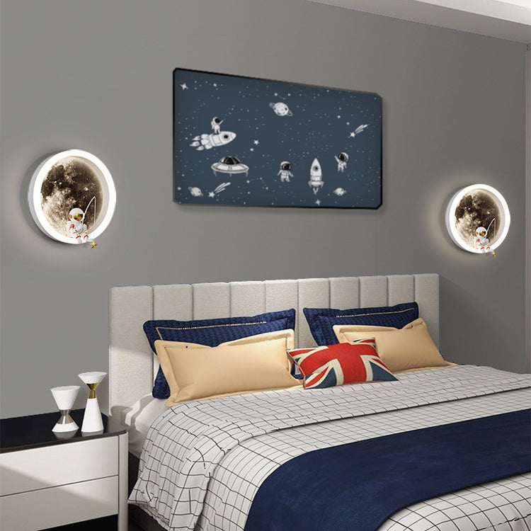 Hardware Acrylic Moon Astronaut Wall Lamp