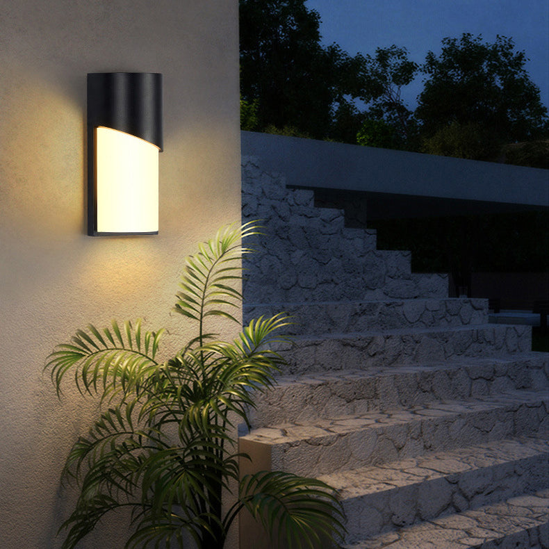 Aluminum Acrylic Semicircle Garden Outdoor Light