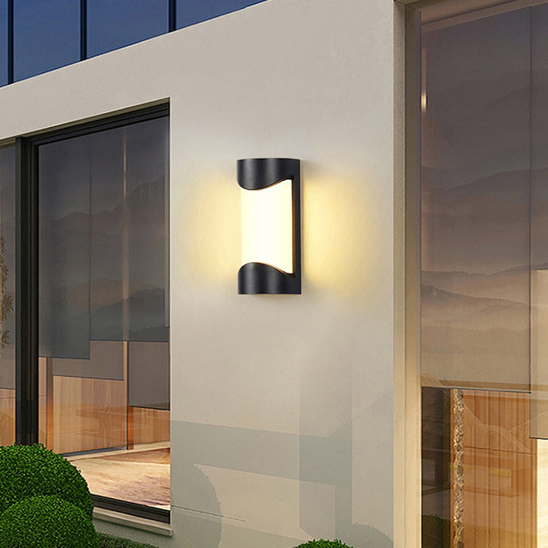 Aluminum Acrylic Semicircle Garden Outdoor Light