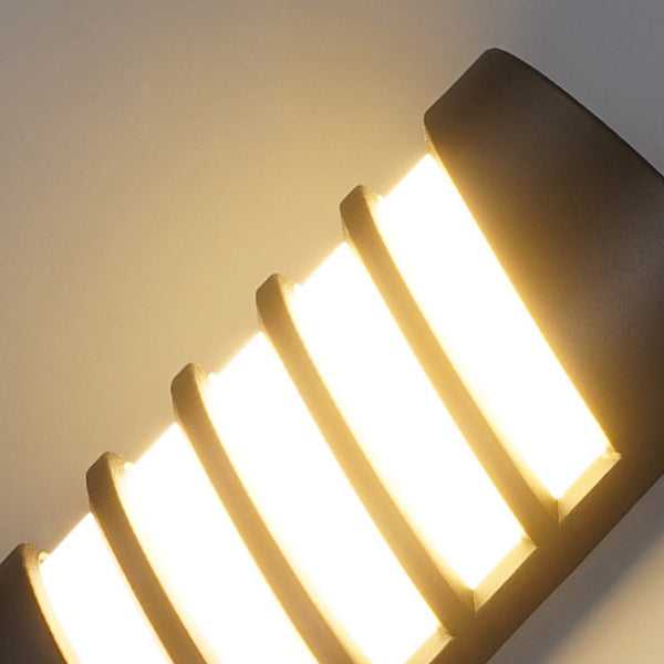 Aluminum Acrylic Semicircle Garden Outdoor Light