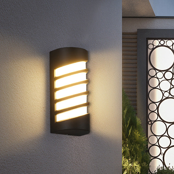 Aluminum Acrylic Semicircle Garden Outdoor Light