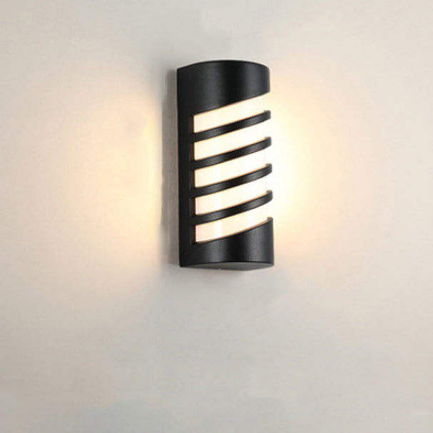 Aluminum Acrylic Semicircle Garden Outdoor Light