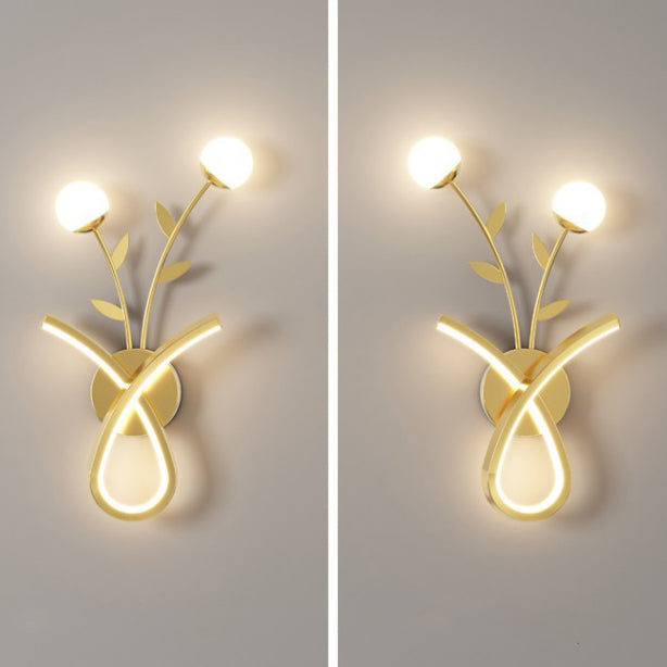 Iron Acrylic Flower Living Wall Lamp