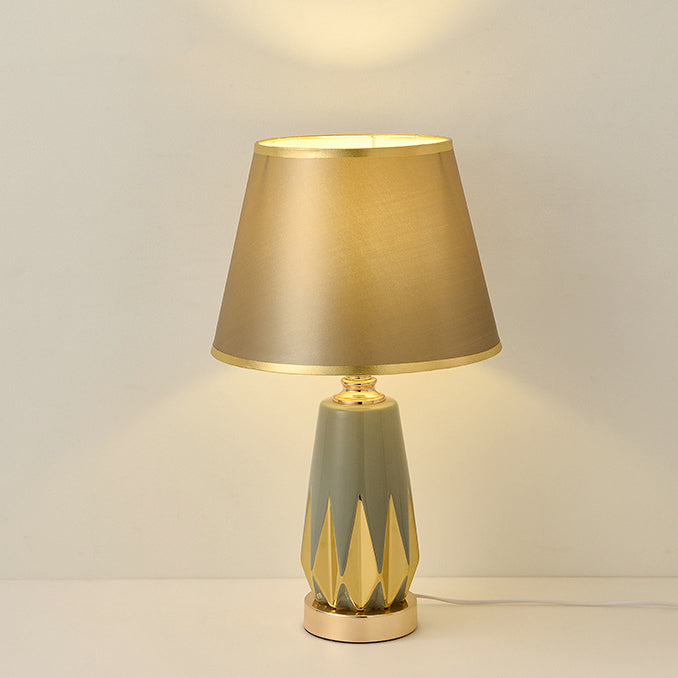 Fabric Round Ceramic Alloy Table Lamp