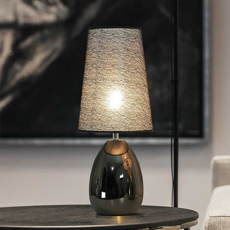 Fabric Hardware Round Bedroom Table Lamp
