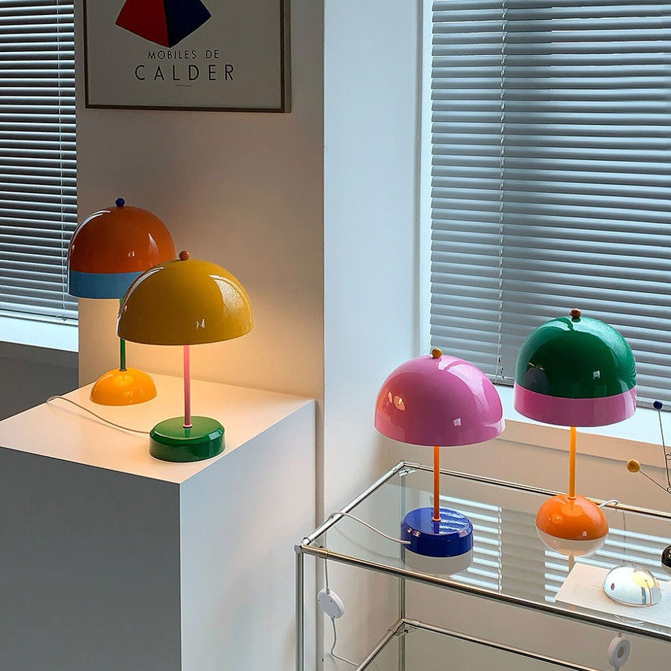 Dopamine Contrast Color Geometric Table Lamp