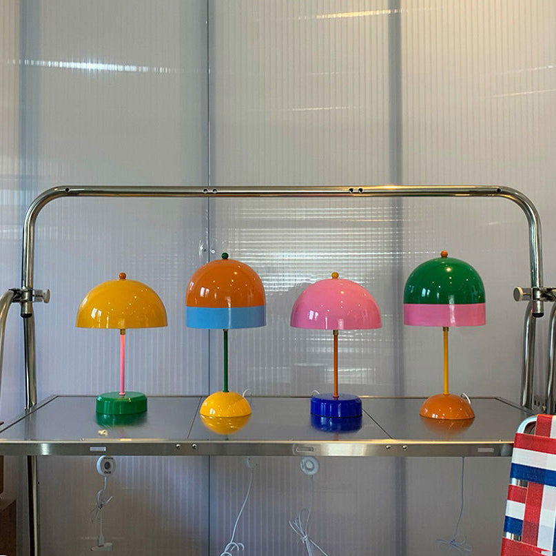 Dopamine Contrast Color Geometric Table Lamp