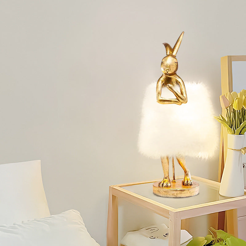 Rabbit Metal Feather Round Table Lamp