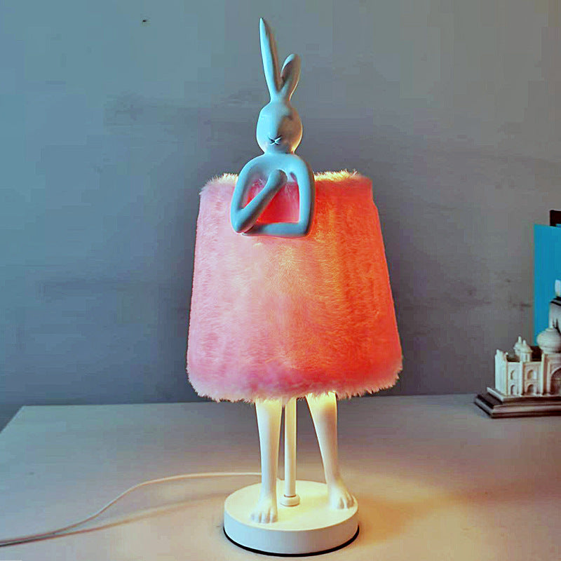 Rabbit Metal Feather Round Table Lamp