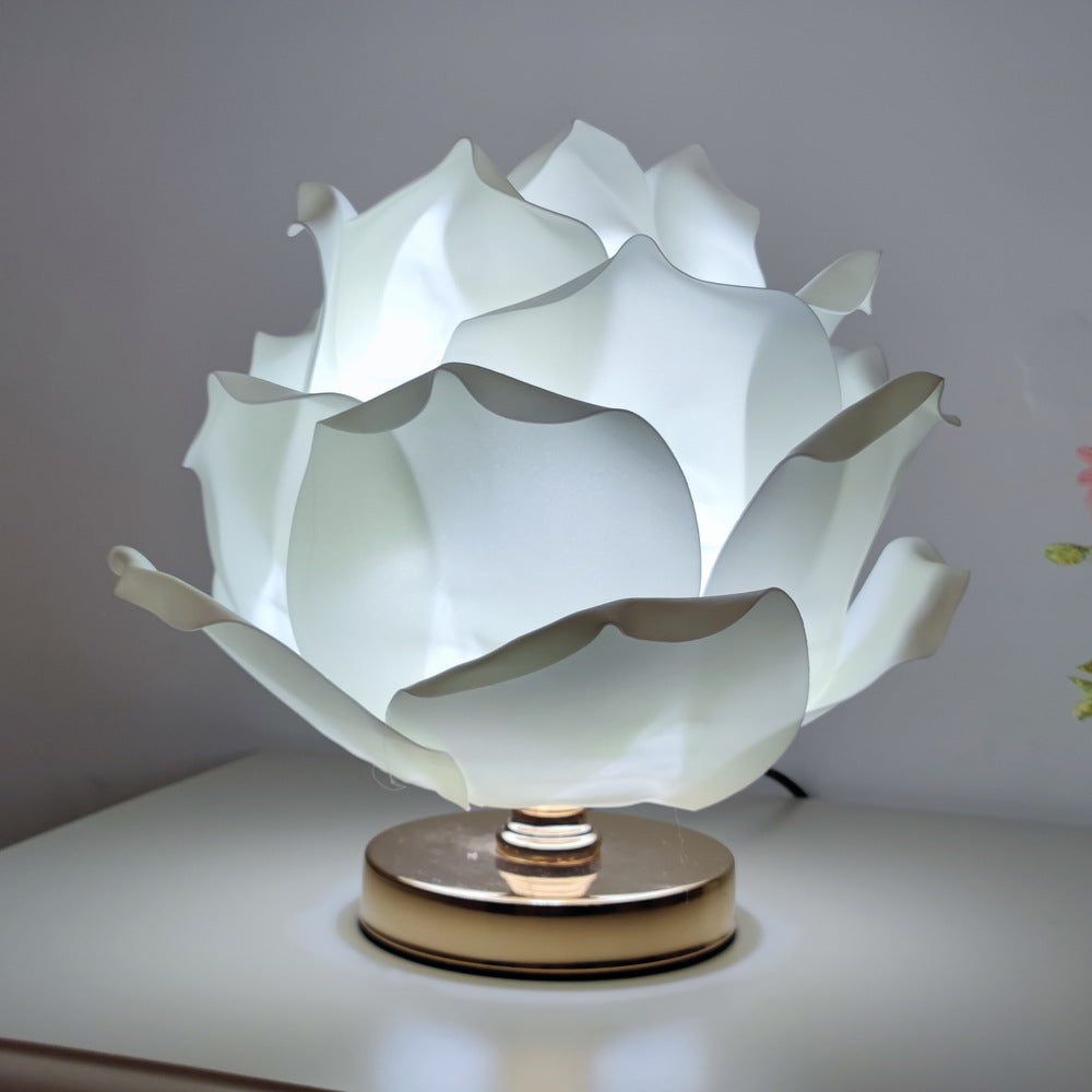 Lotus Flower Fabric Hardware Table Lamp