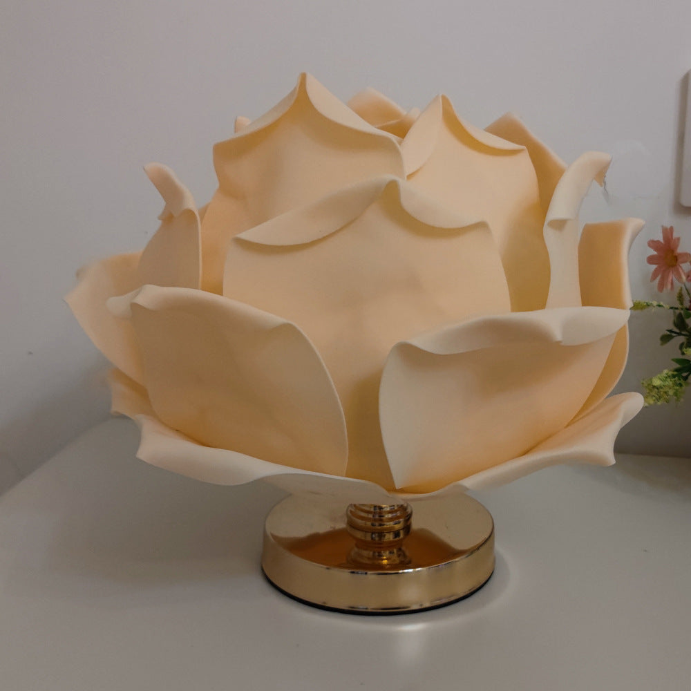 Lotus Flower Fabric Hardware Table Lamp