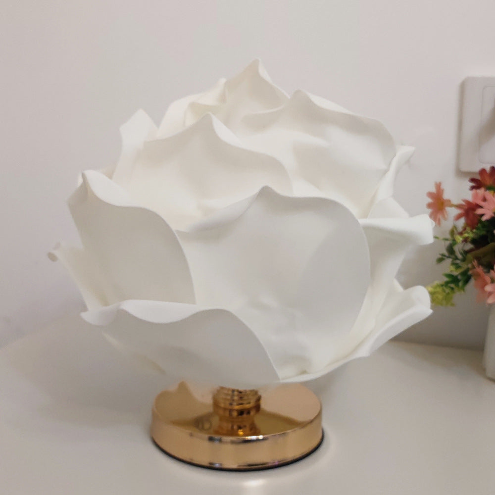 Lotus Flower Fabric Hardware Table Lamp