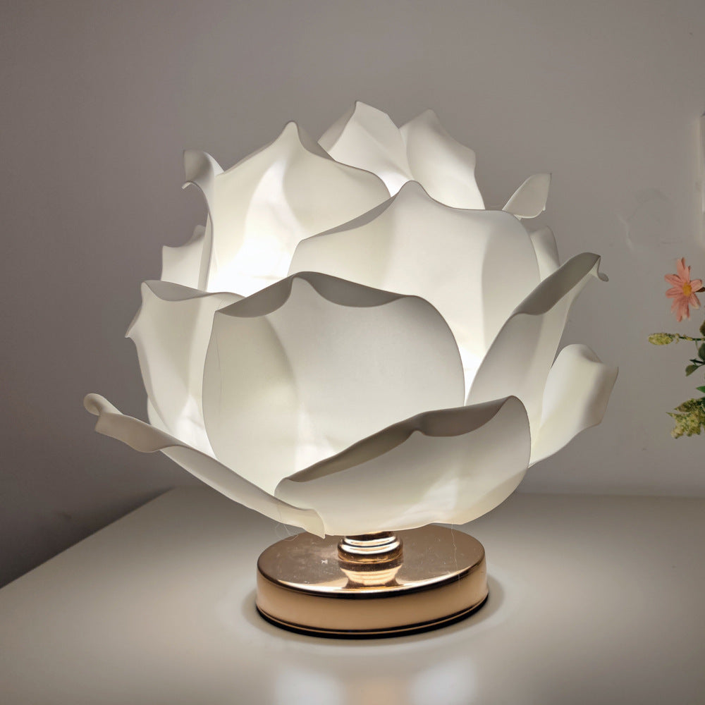 Lotus Flower Fabric Hardware Table Lamp
