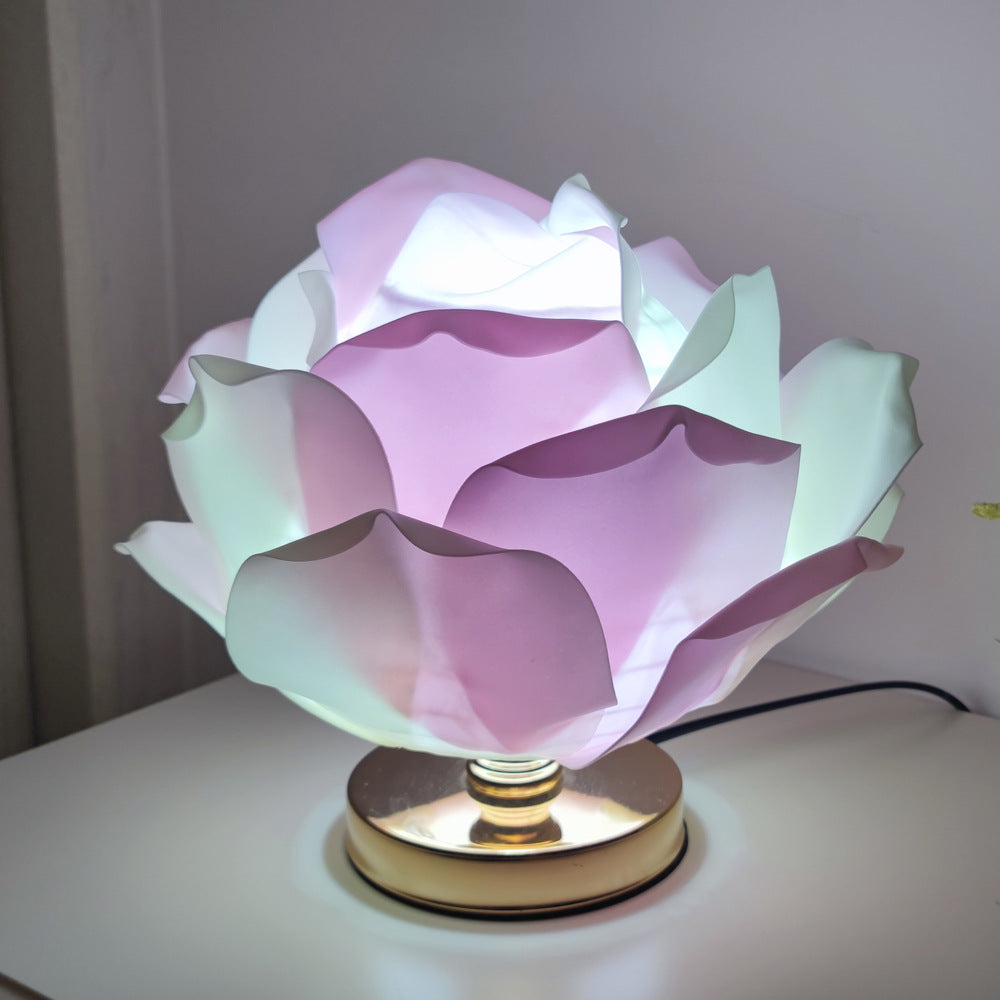 Lotus Flower Fabric Hardware Table Lamp
