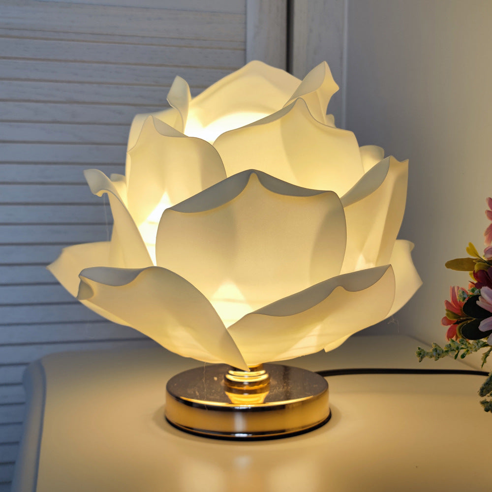 Lotus Flower Fabric Hardware Table Lamp