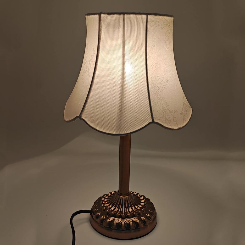 Fabric Hardware Round Bedroom Table Lamp