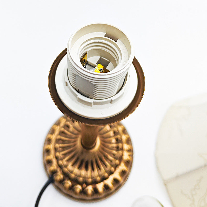 Fabric Hardware Round Bedroom Table Lamp