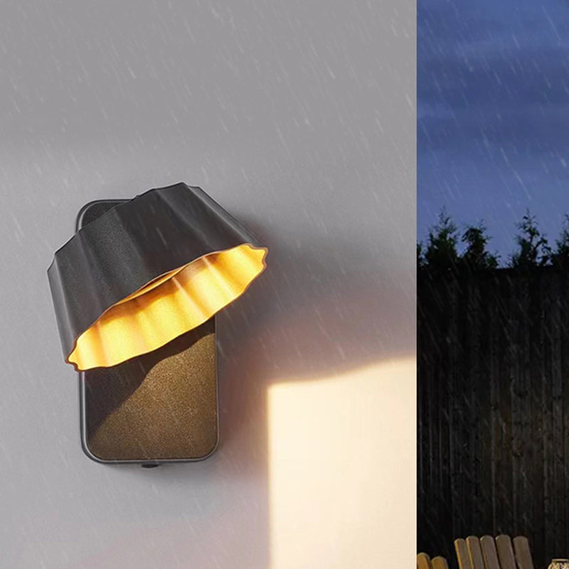 Aluminum Pleated Round Garden Outdoor Light