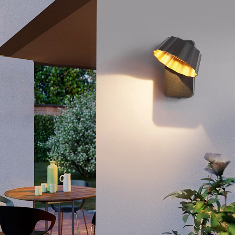 Aluminum Pleated Round Garden Outdoor Light