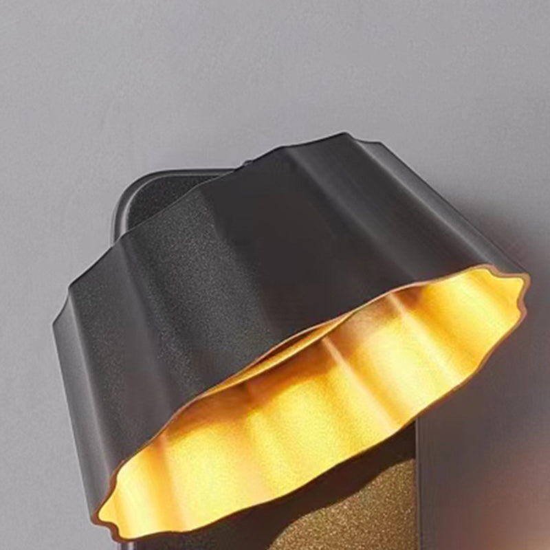 Aluminum Pleated Round Garden Outdoor Light