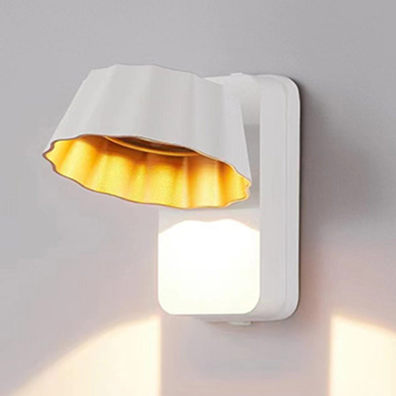 Aluminum Pleated Round Garden Outdoor Light