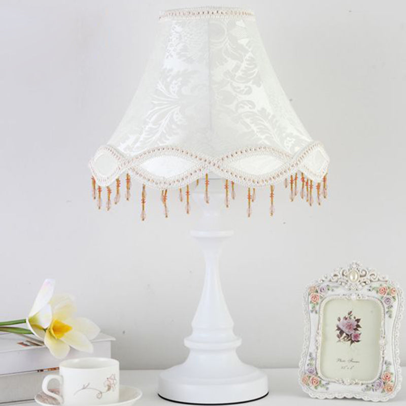 Shabby Chic Flower Pattern Table Lamp
