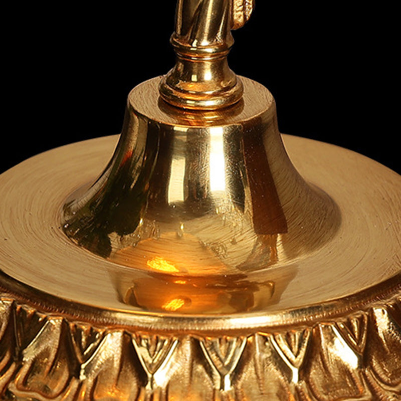 Round Petal Print Carved Table Lamp
