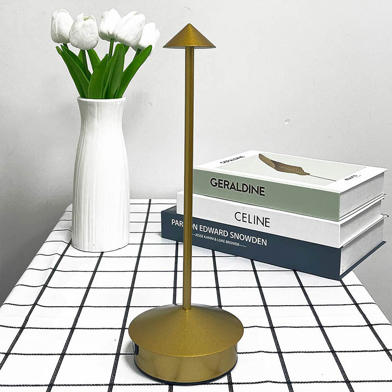 Pointed Round Metal Bedroom Table Lamp