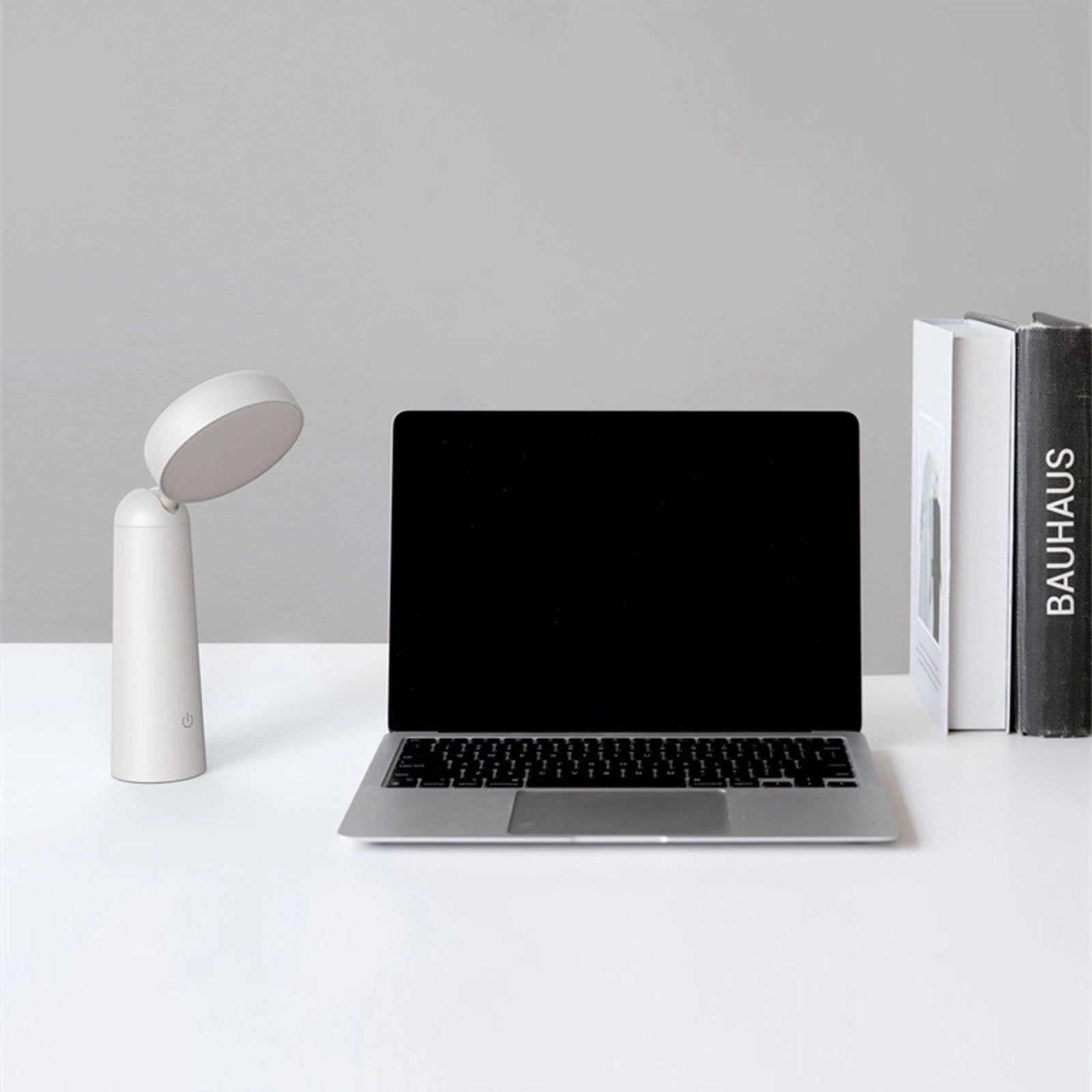 Portable Magnifier Shape Round Table Lamp