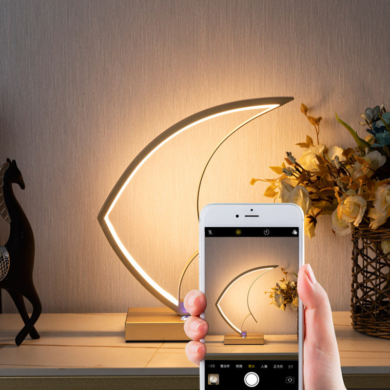 Sailboat Snail Iron Aluminum Table Lamp