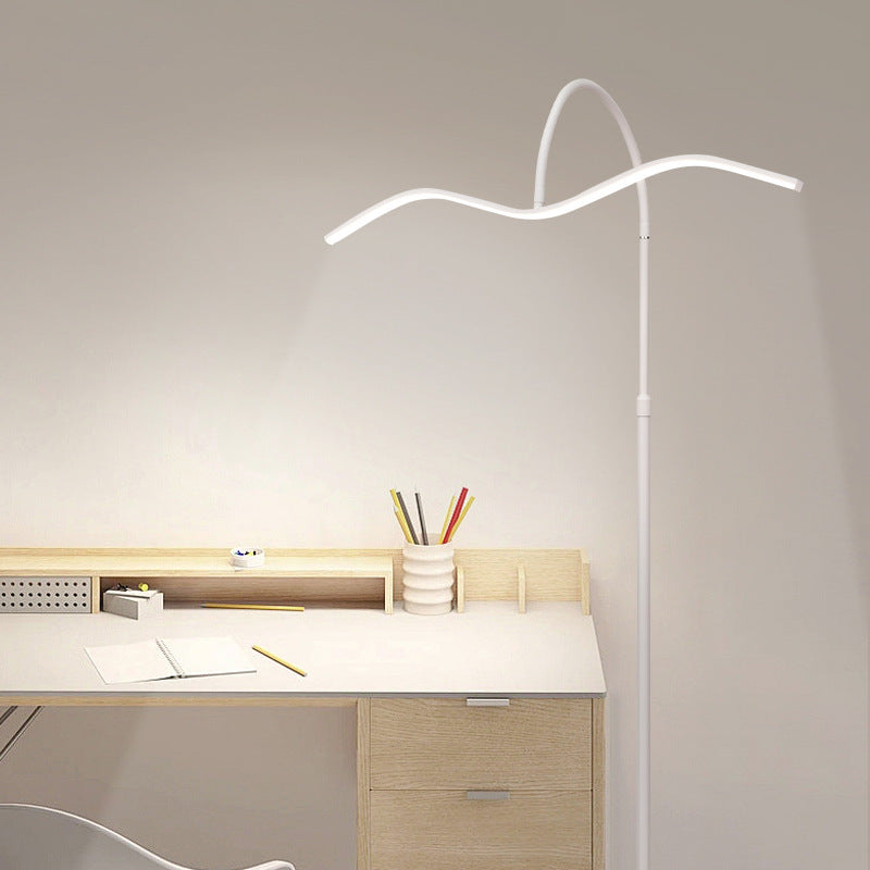 Wave Aluminum Floor Lamp