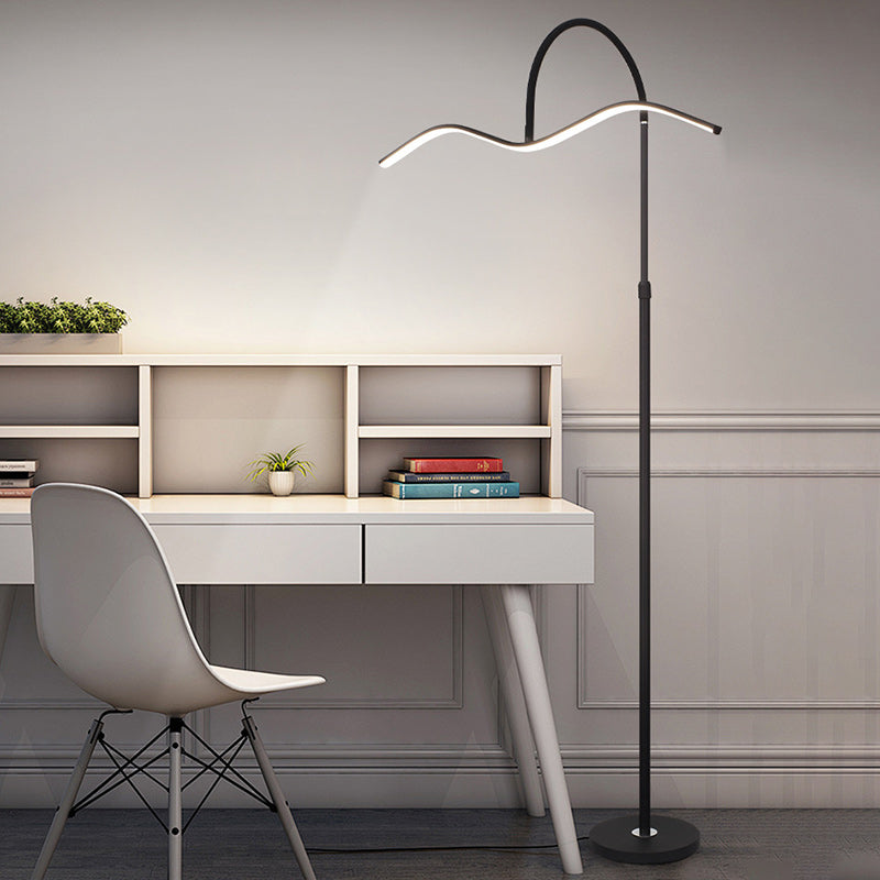 Wave Aluminum Floor Lamp