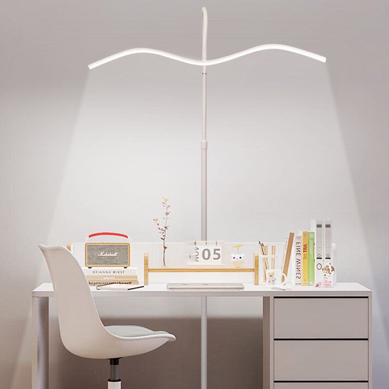 Wave Aluminum Floor Lamp