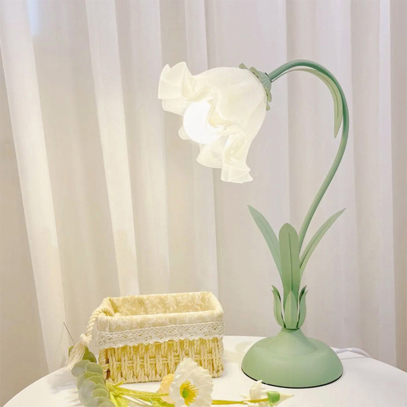 Bellflower Shape Iron Acrylic Table Lamp