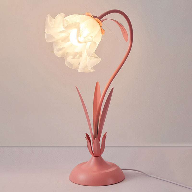 Bellflower Shape Iron Acrylic Table Lamp