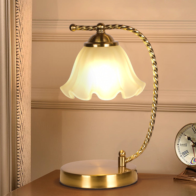 Floral Round Iron Glass Table Lamp