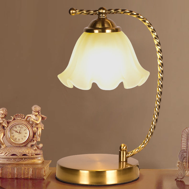 Floral Round Iron Glass Table Lamp