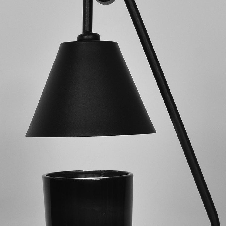 Round Cone Iron Melting Table Lamp