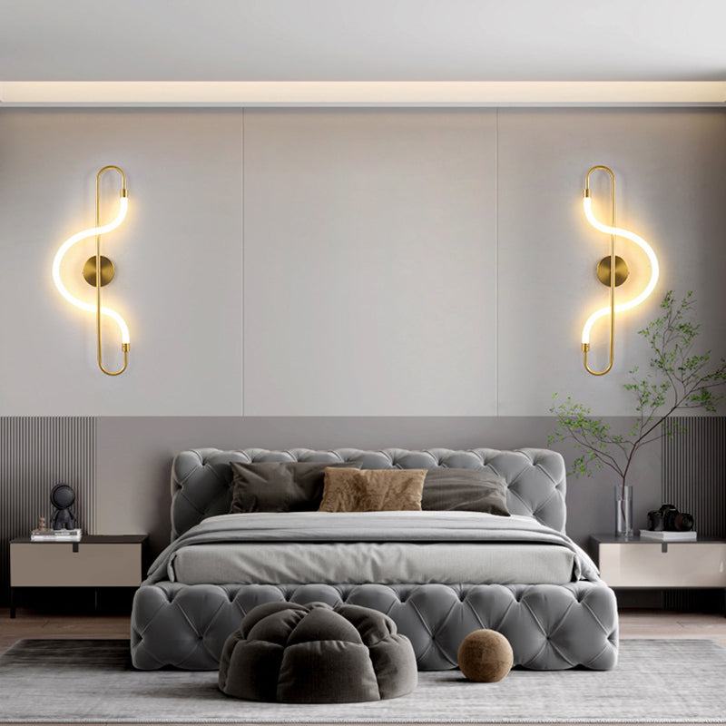 Music Note Shape Iron Wall Lamp