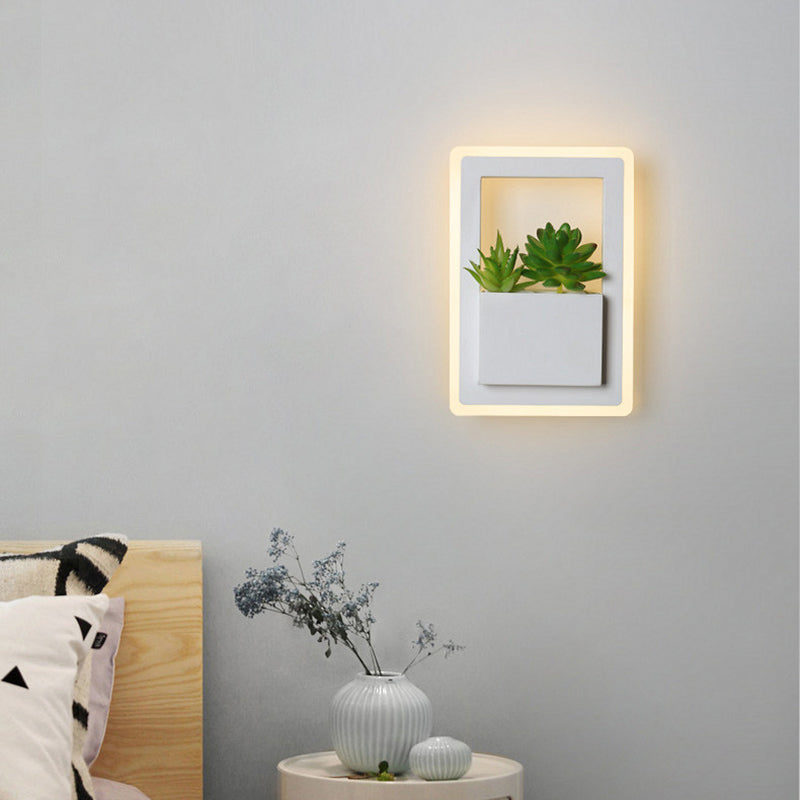 Simulation Plant Round Triangle Wall Lamp